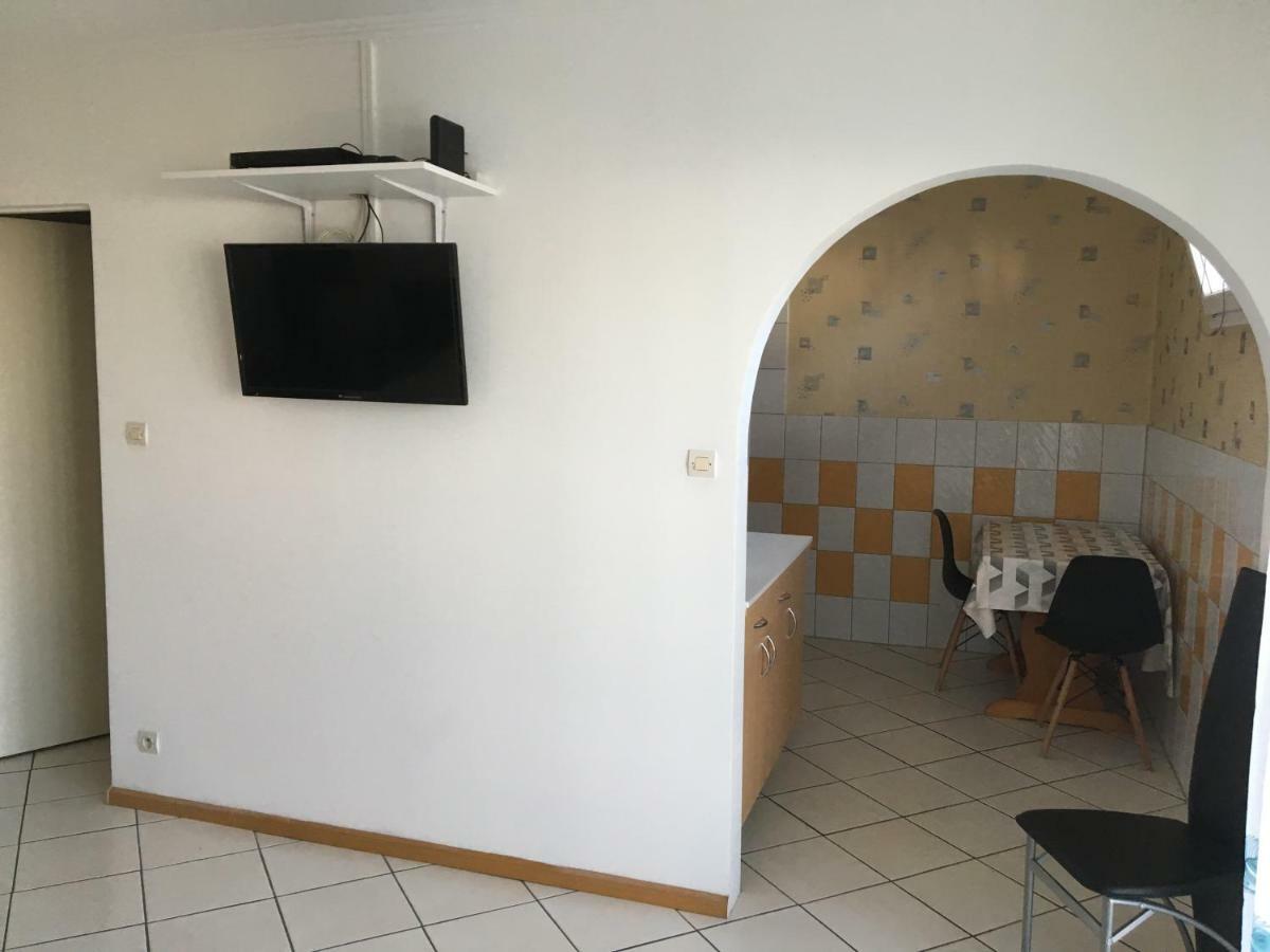 Studio Lora Rm 1221 Saint-Louis  Bagian luar foto