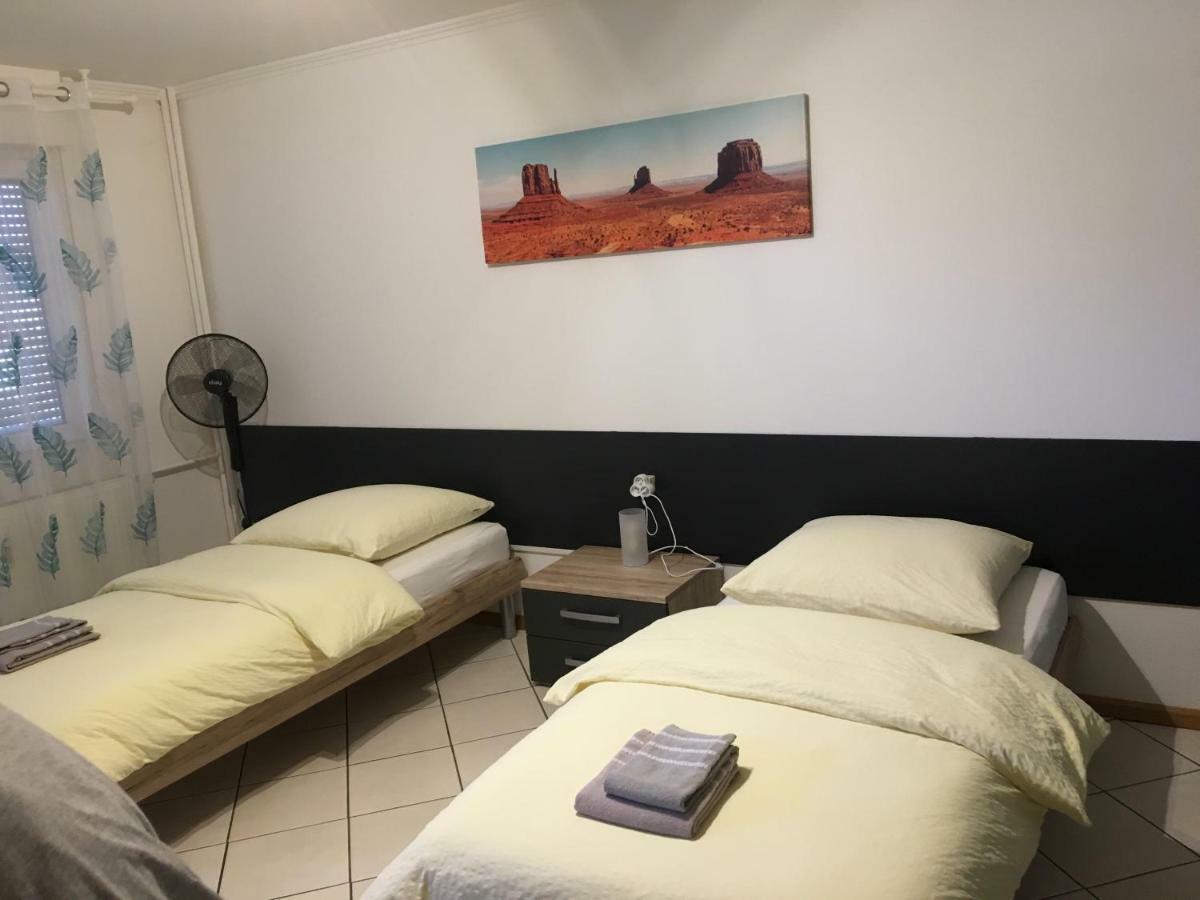 Studio Lora Rm 1221 Saint-Louis  Bagian luar foto